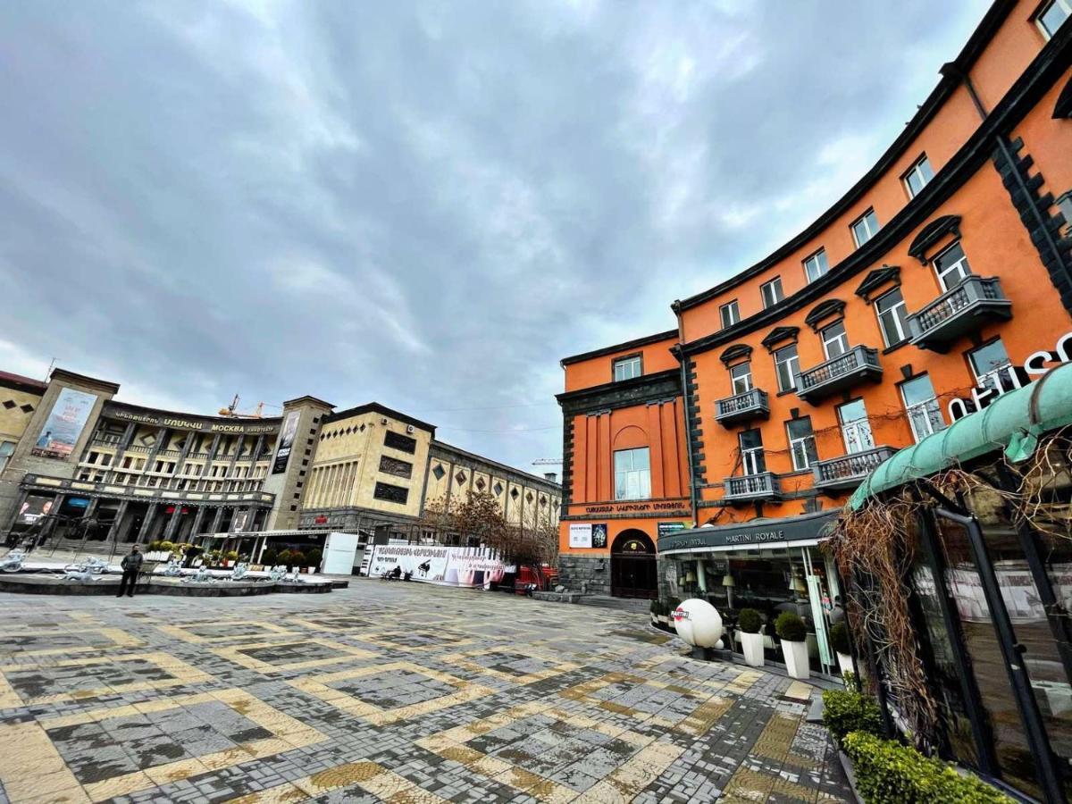 Abovyan Street 16, Apartment No 24 Ереван Екстериор снимка