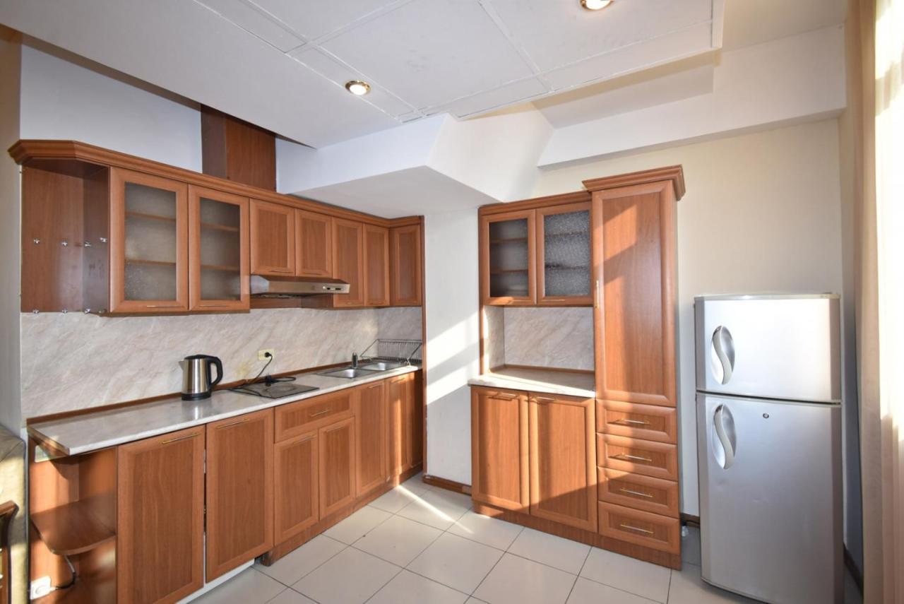 Abovyan Street 16, Apartment No 24 Ереван Екстериор снимка